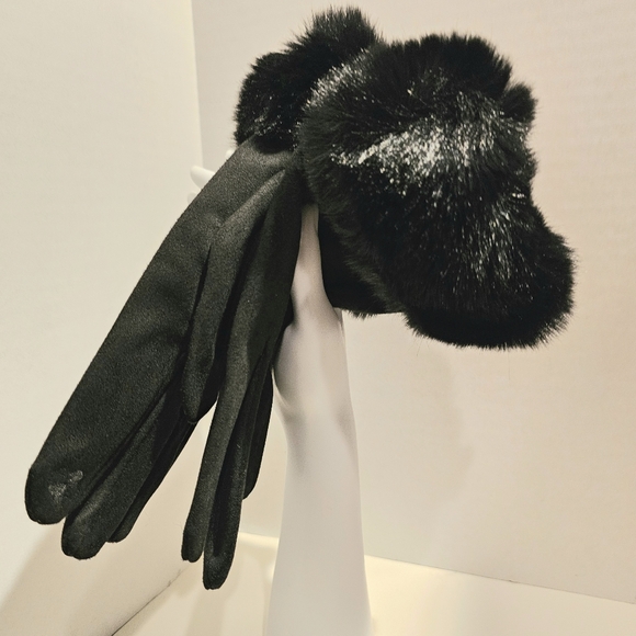 Black Elegant Winter Faux Fur Women\'s Gloves NWT